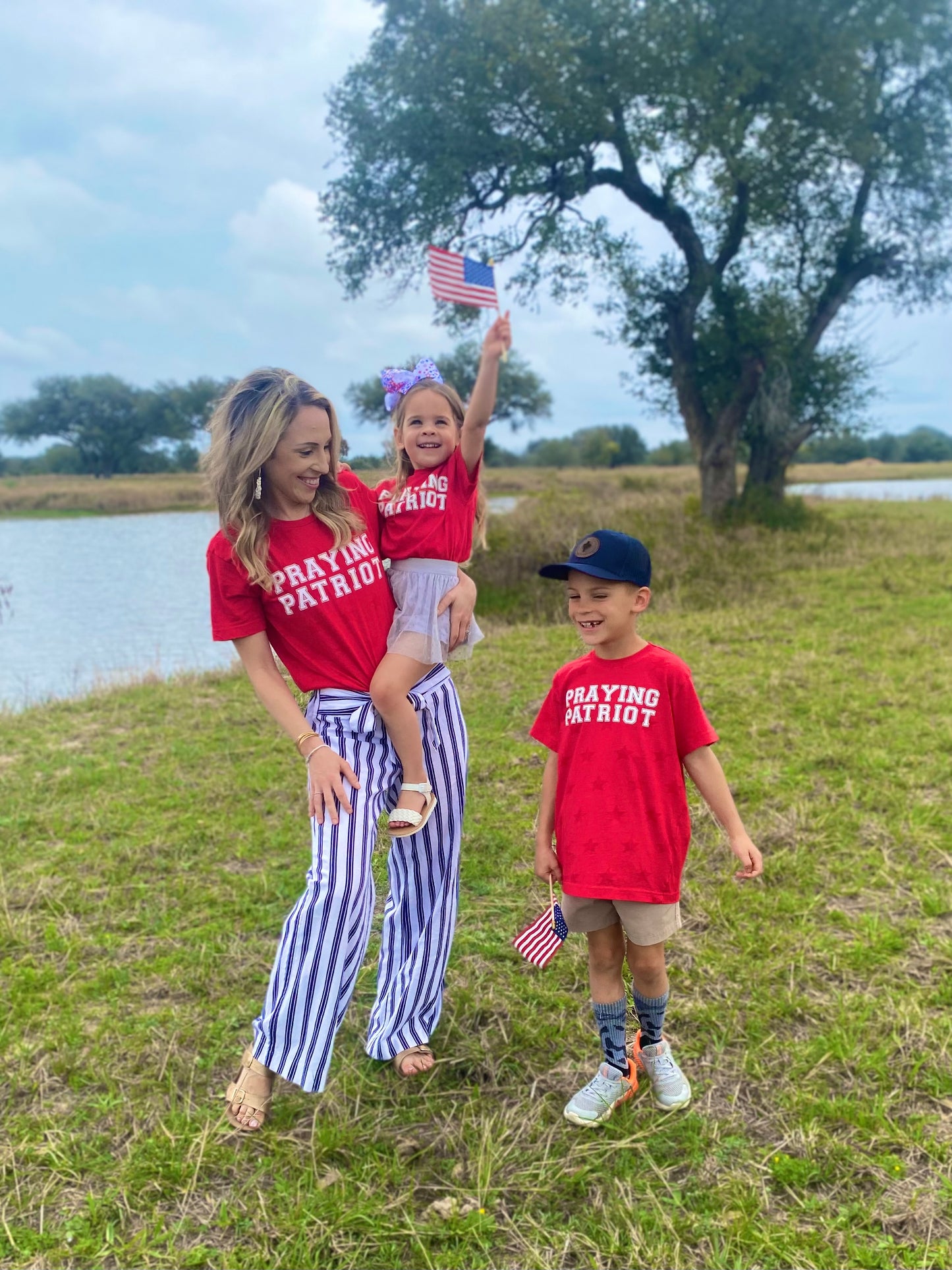 ✝️🇺🇸 The Praying Patriot Shirt