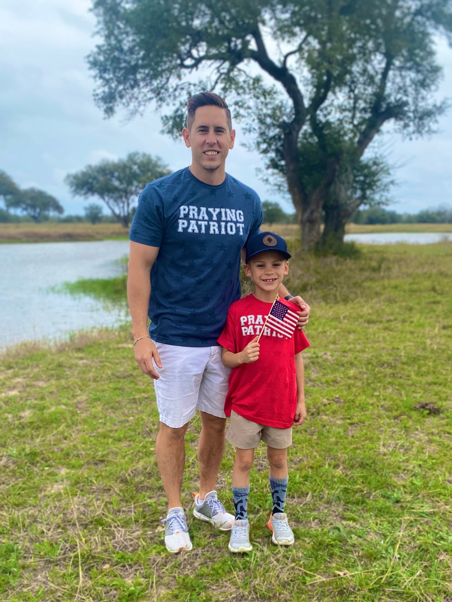 ✝️🇺🇸 The Praying Patriot Shirt