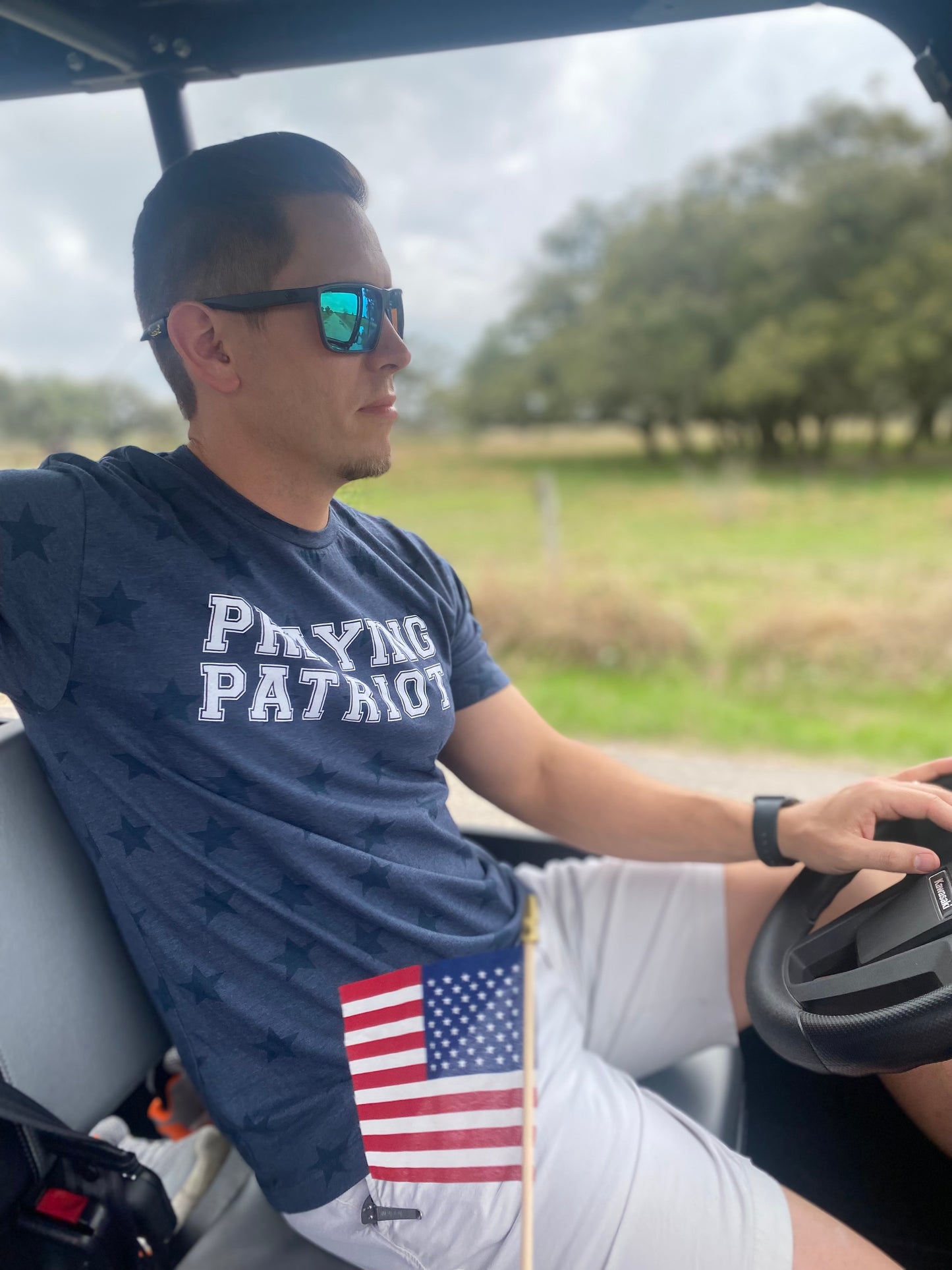 ✝️🇺🇸 The Praying Patriot Shirt